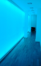 lichtwand_blau